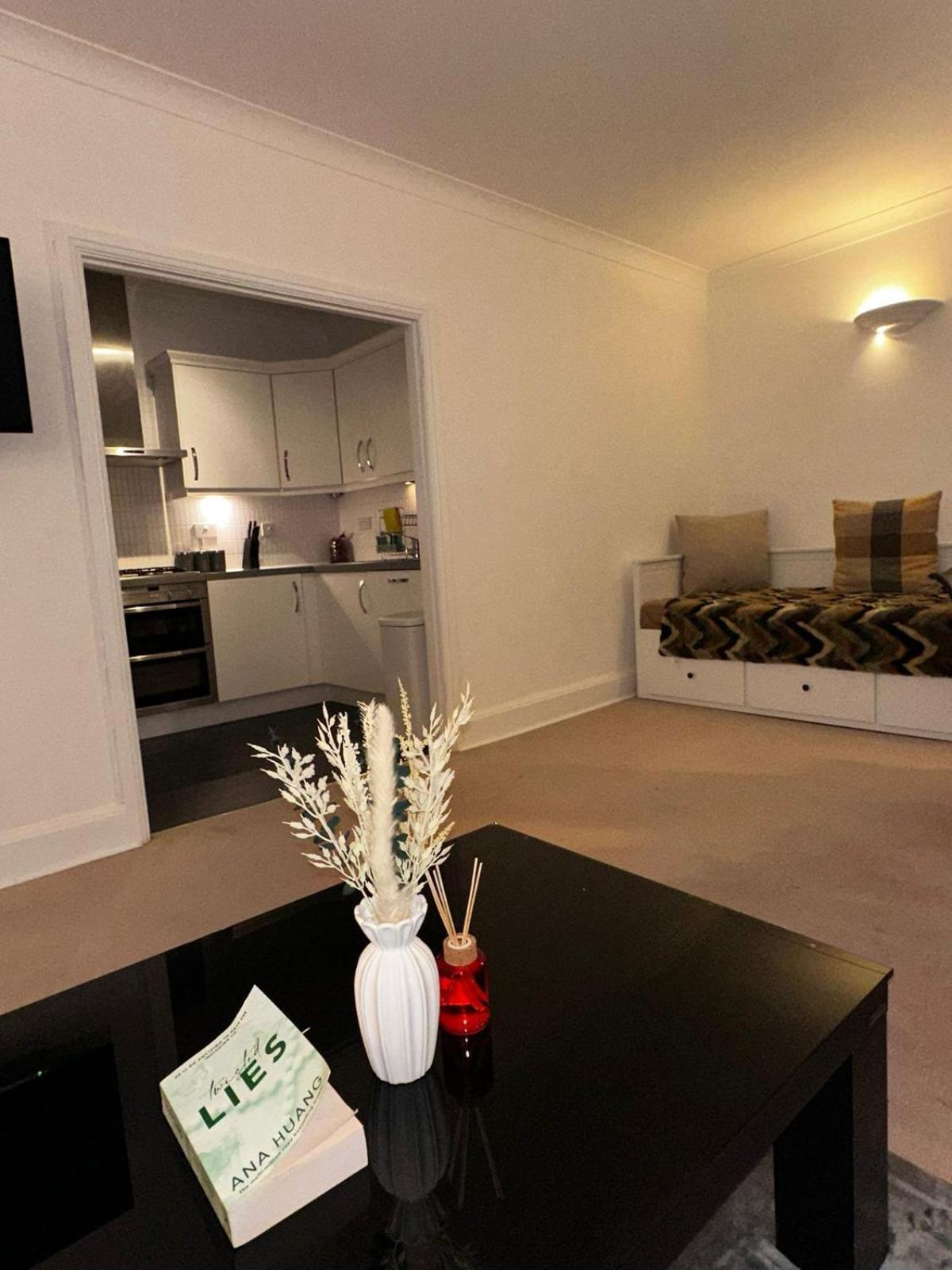 City Lux Apartment London Eksteriør billede