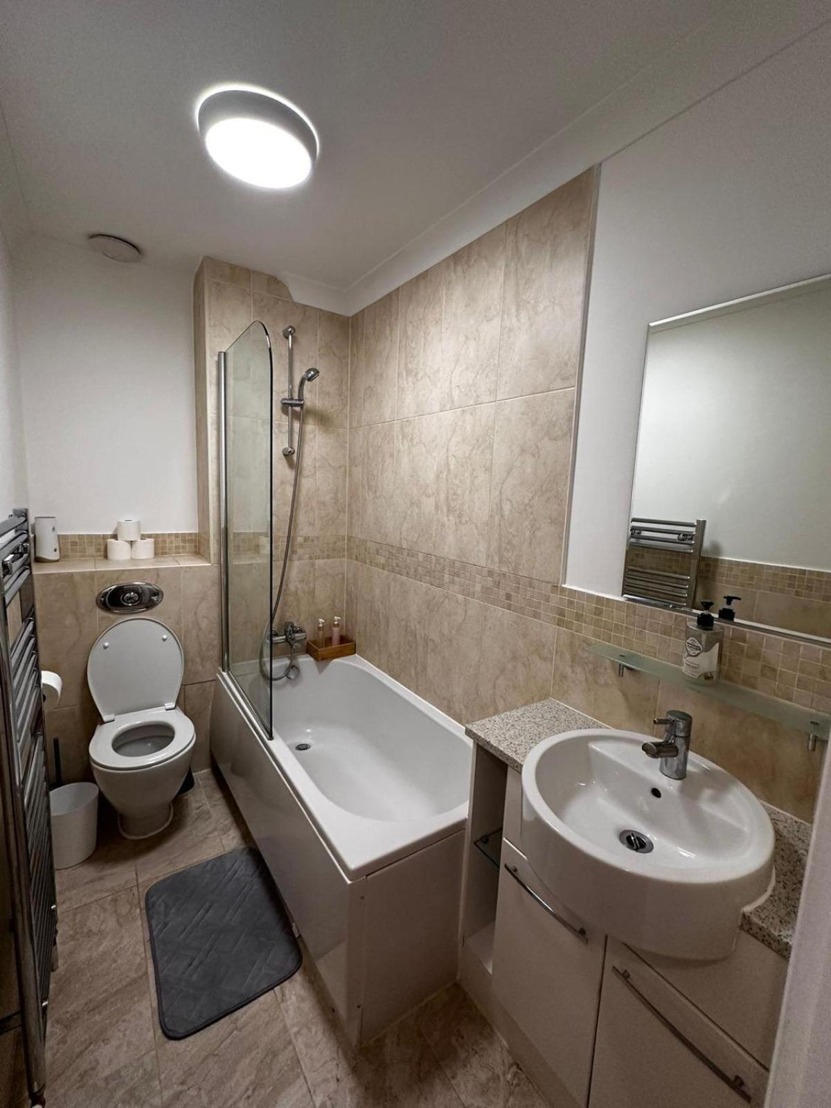 City Lux Apartment London Eksteriør billede